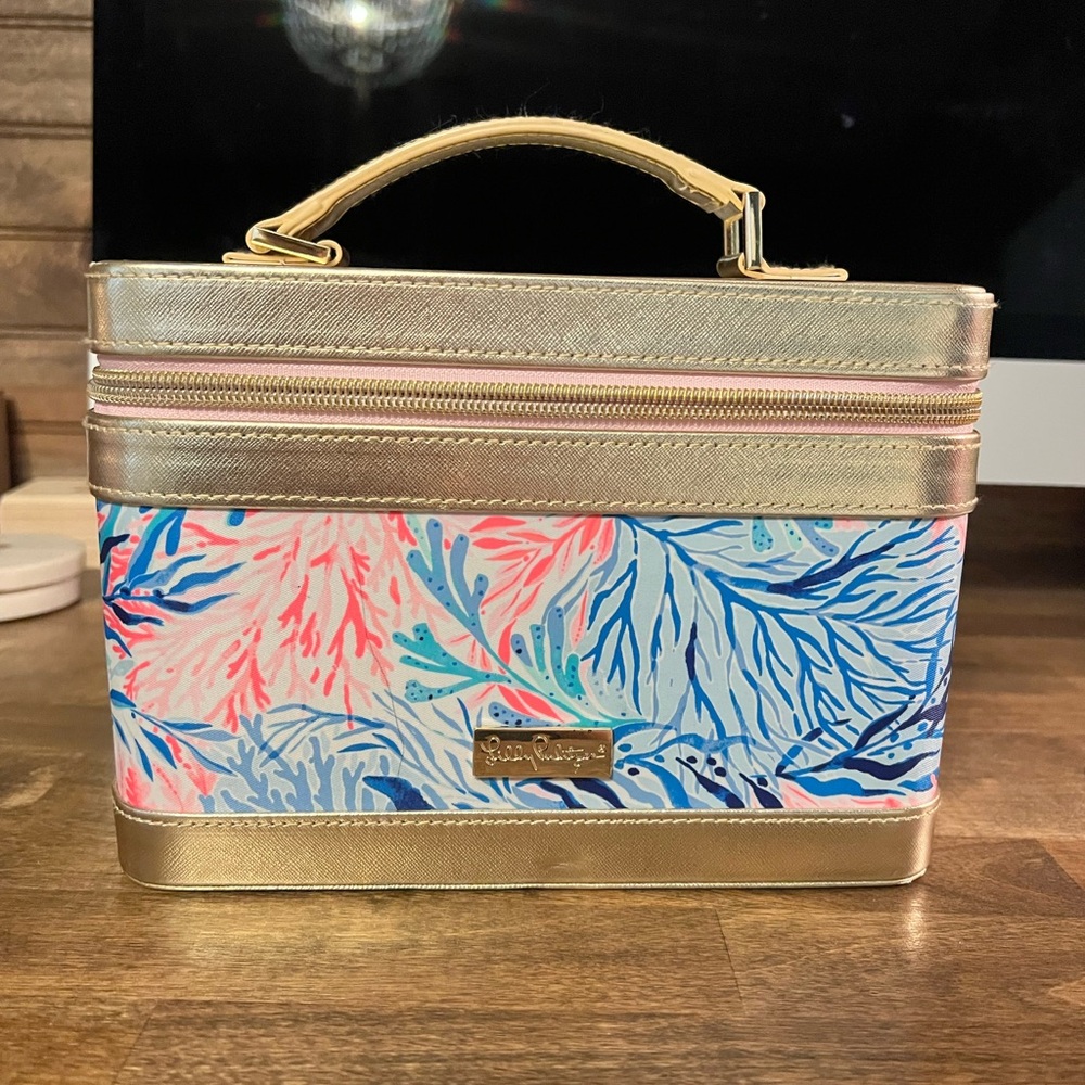 Lilly Pulitzer train case